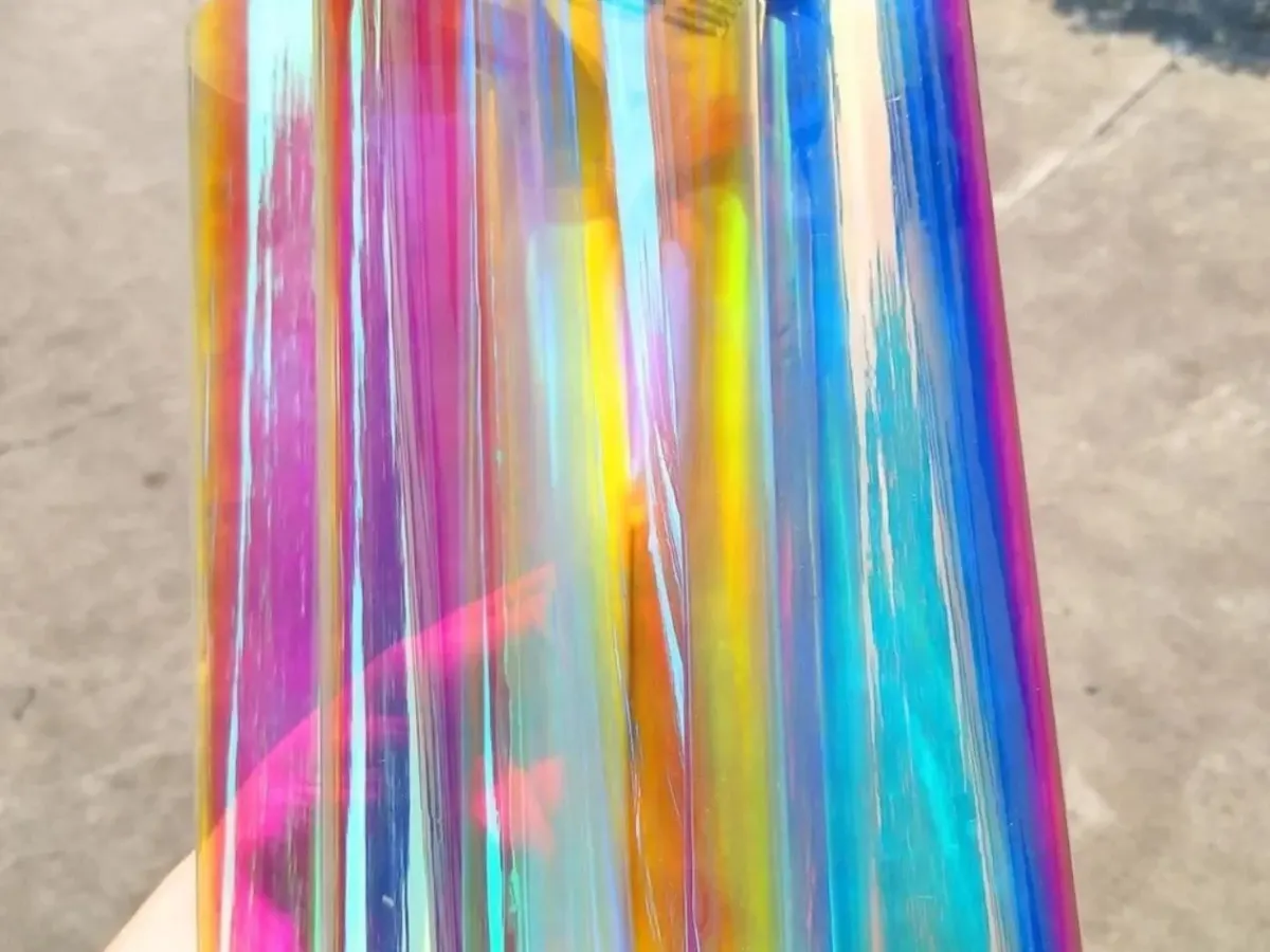 Плёнка легкосъёмная ND6110 (1,37х50) Rainbow/радужная